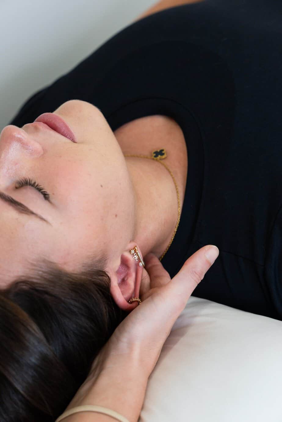 Physiotherapy Redcliffe hands-on neck treatment