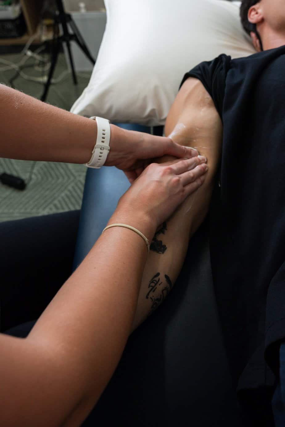 Physiotherapy rehabilitation Perth guided exercise session knee recovery